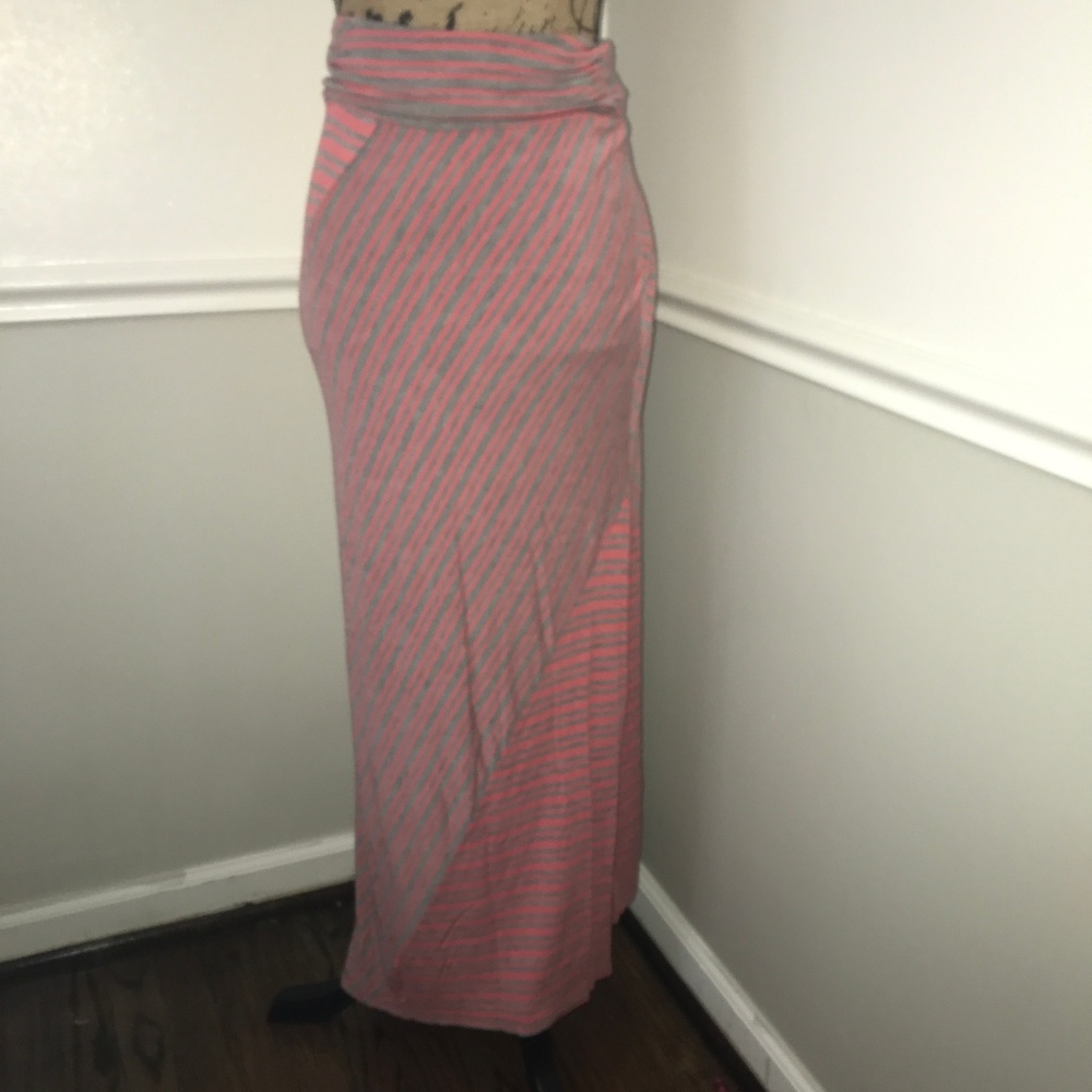 Joe Benbasset Medium coral and grey maxi skirt